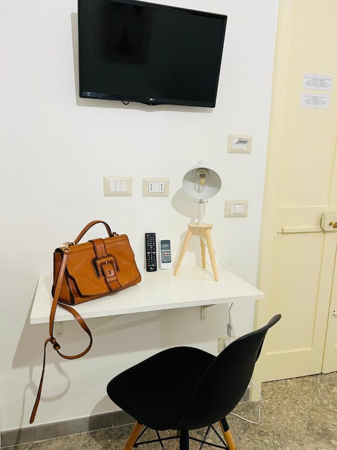 Dimora Casanello Hotel Lecce Bagian luar foto