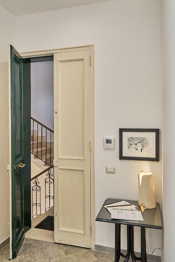 Dimora Casanello Hotel Lecce Bagian luar foto