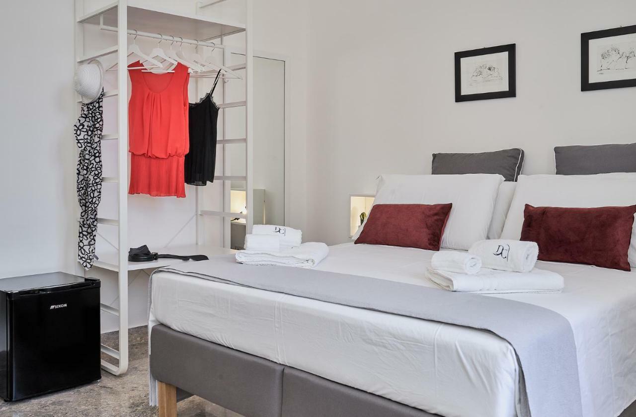 Dimora Casanello Hotel Lecce Bagian luar foto