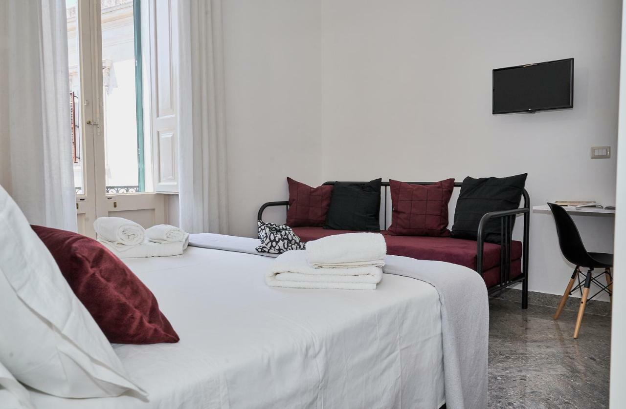Dimora Casanello Hotel Lecce Bagian luar foto